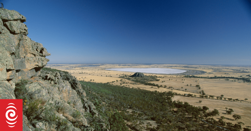 Recreational climbers first to respond after NZ woman dies in fall on Australia’s Mt Arapiles