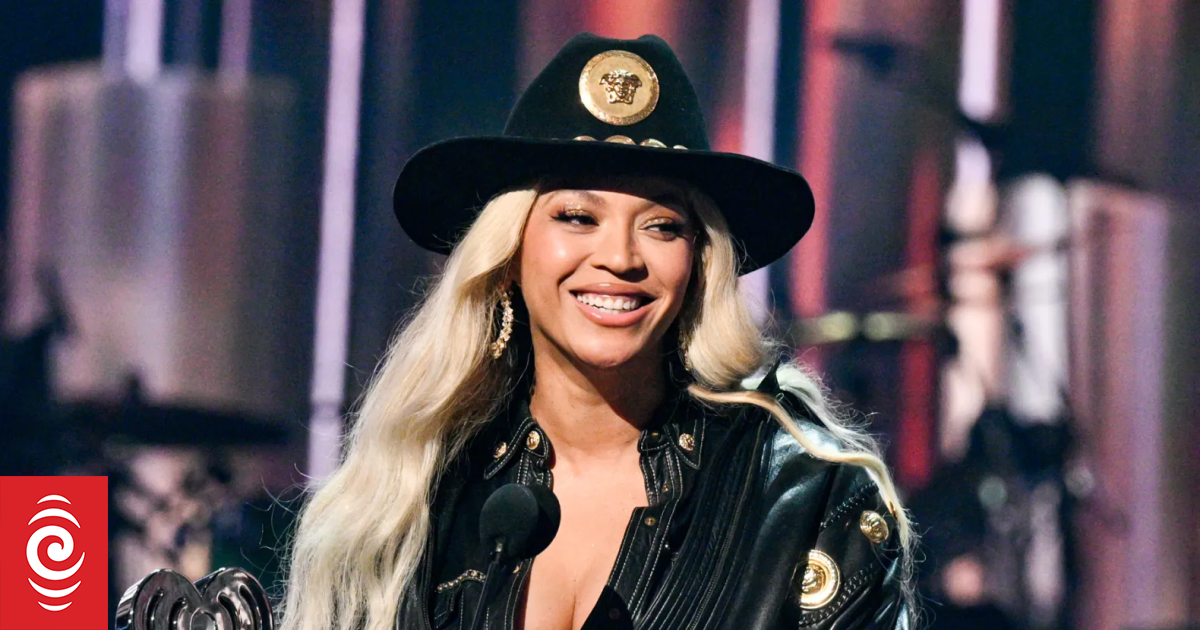 4KOR18C beyonce color me country webp