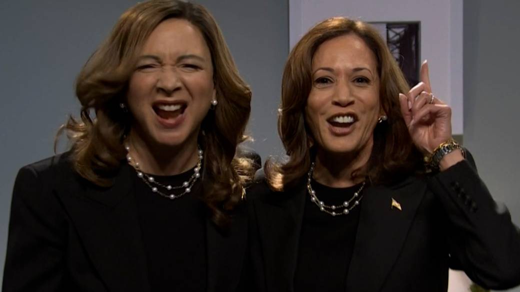 Click to play video: 'Kamala Harris makes surprise SNL appearance as U.S. election looms'