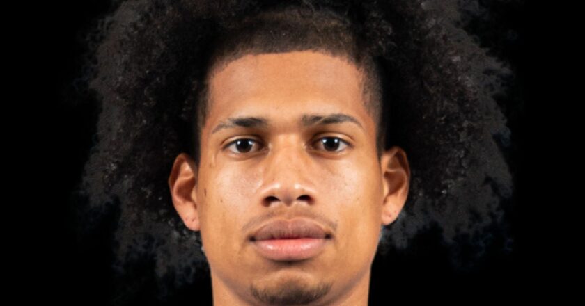 Ecuador midfielder Marco Angulo dies more than a month after car crash in Quito | World News