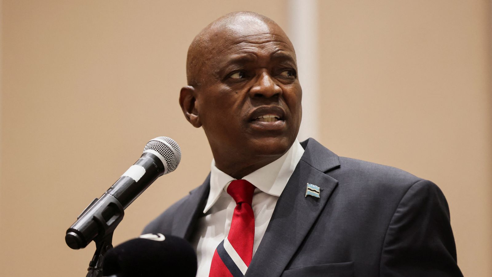 skynews botswana mokgweetsi masisi 6735060