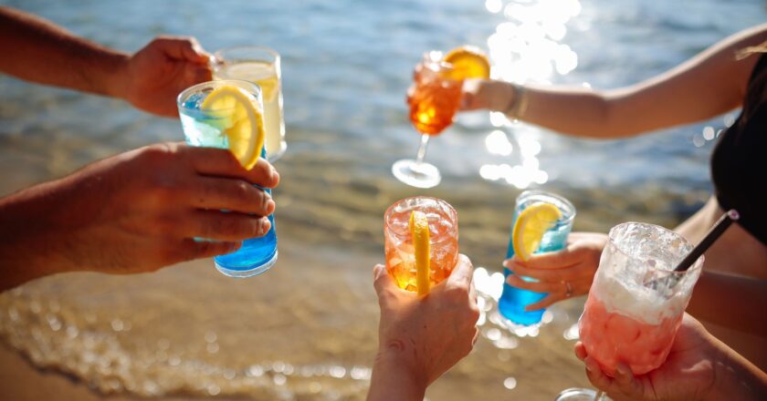 What is methanol, how does it end up in alcoholic drinks, and how can you avoid it? | World News