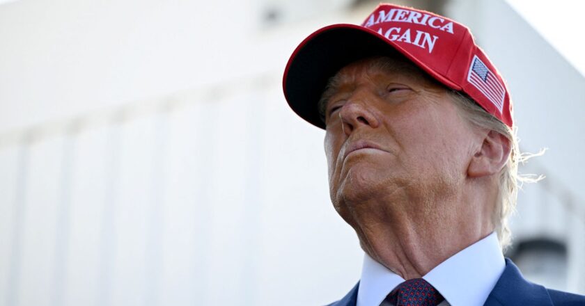 Prosecutors file to drop 2020 presidential election interference charges against Trump | US News