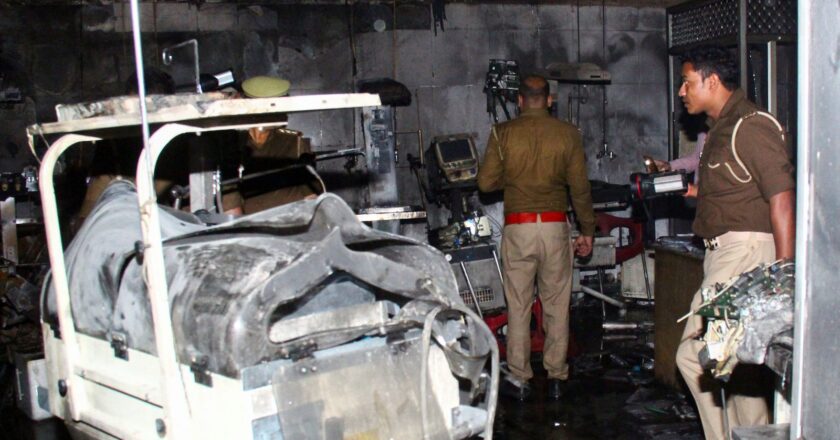 India: Fire in neonatal ward kills 10 newborn babies | World News