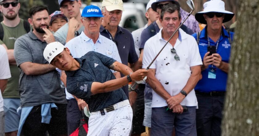 Australian golfer Jeffrey Guan loses sight in one eye after freak playing accident | World News