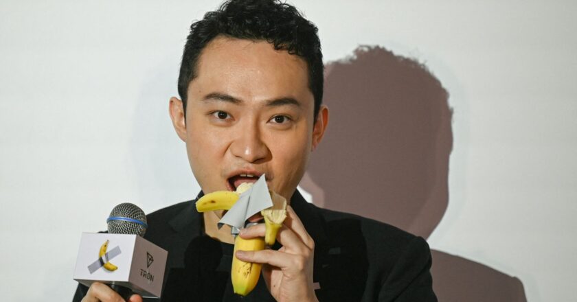 Man eats £4.9m banana artwork | Offbeat News