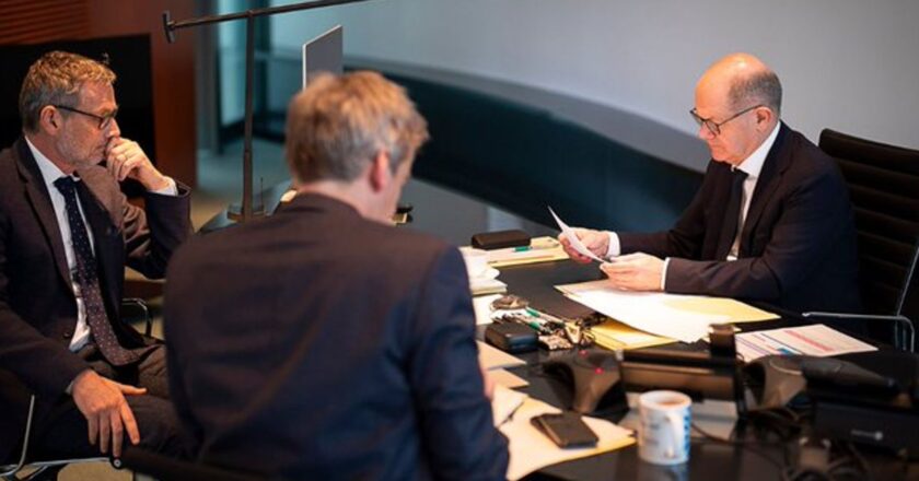 Scholz’s phone call with Putin opens ‘Pandora’s box’, says Zelenskyy | World News