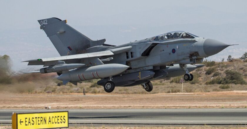 Ukraine: What are Storm Shadow missiles? | World News