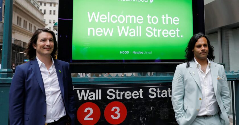 Goldman Sachs upgrades HOOD