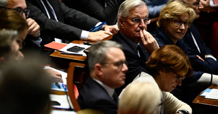 French government toppled in no-confidence vote brought by opposition