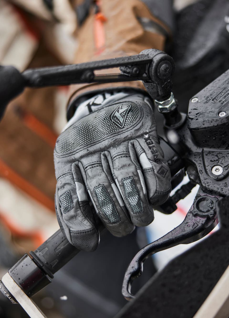 Klim Adventure GTX glove