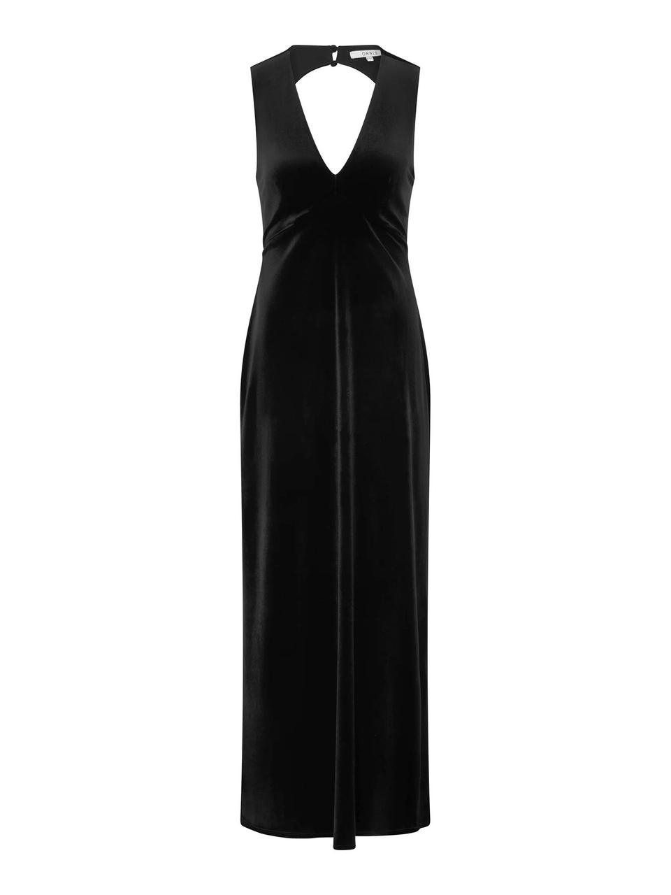 Black tie dress code for men and women: The rules for black and white tie events decoded 13 1735573643 195 Black tie dress code for men and women The rules