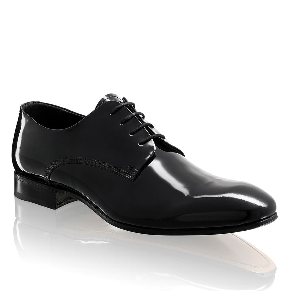 Black tie dress code for men and women: The rules for black and white tie events decoded 17 1735573645 134 Black tie dress code for men and women The rules