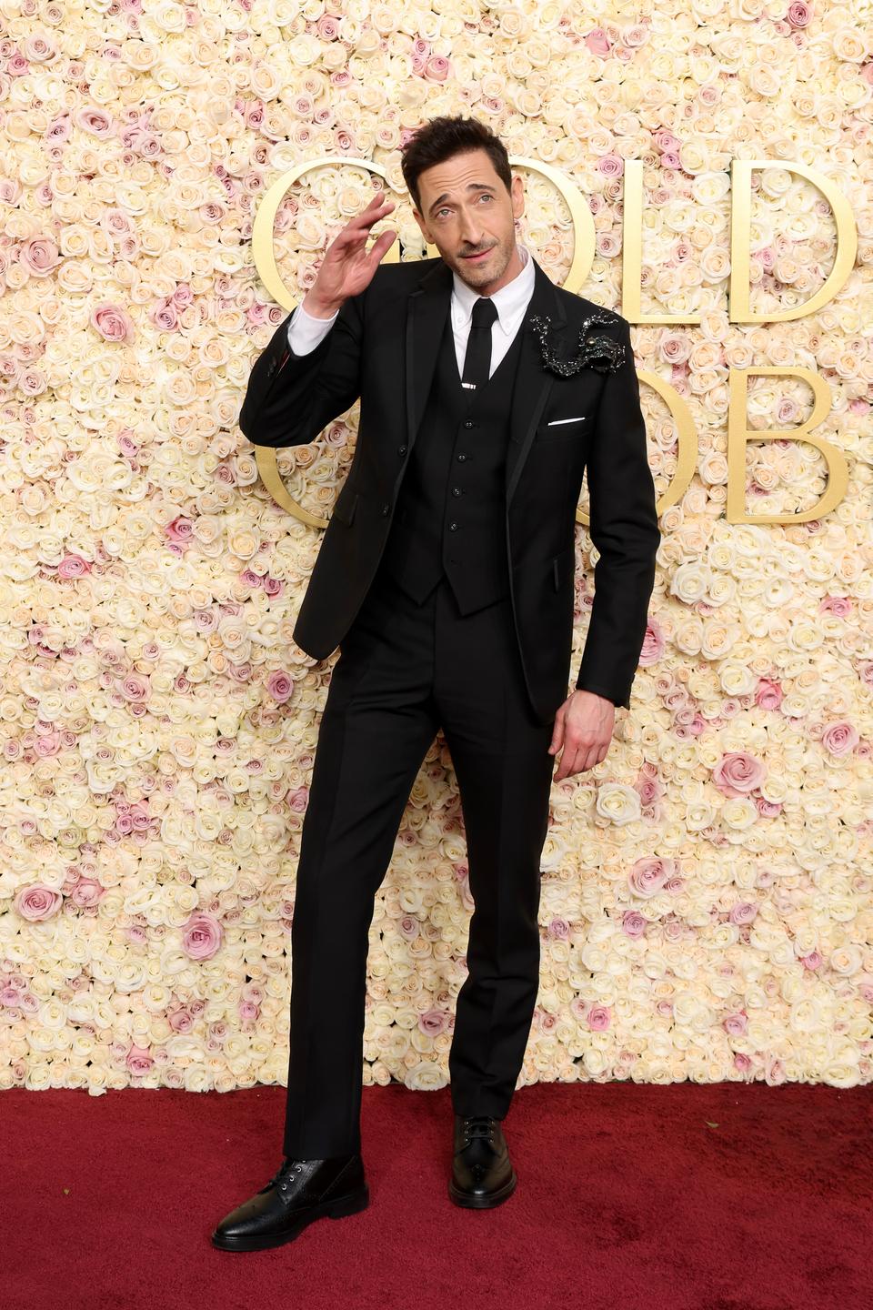 Golden Globes 2025 red carpet: Zendaya, Angelina Jolie, Ariana Grande, Timothée Chalamet lead best dressed 17 1736128881 675 Golden Globes 2025 red carpet Zendaya Angelina Jolie Ariana Grande