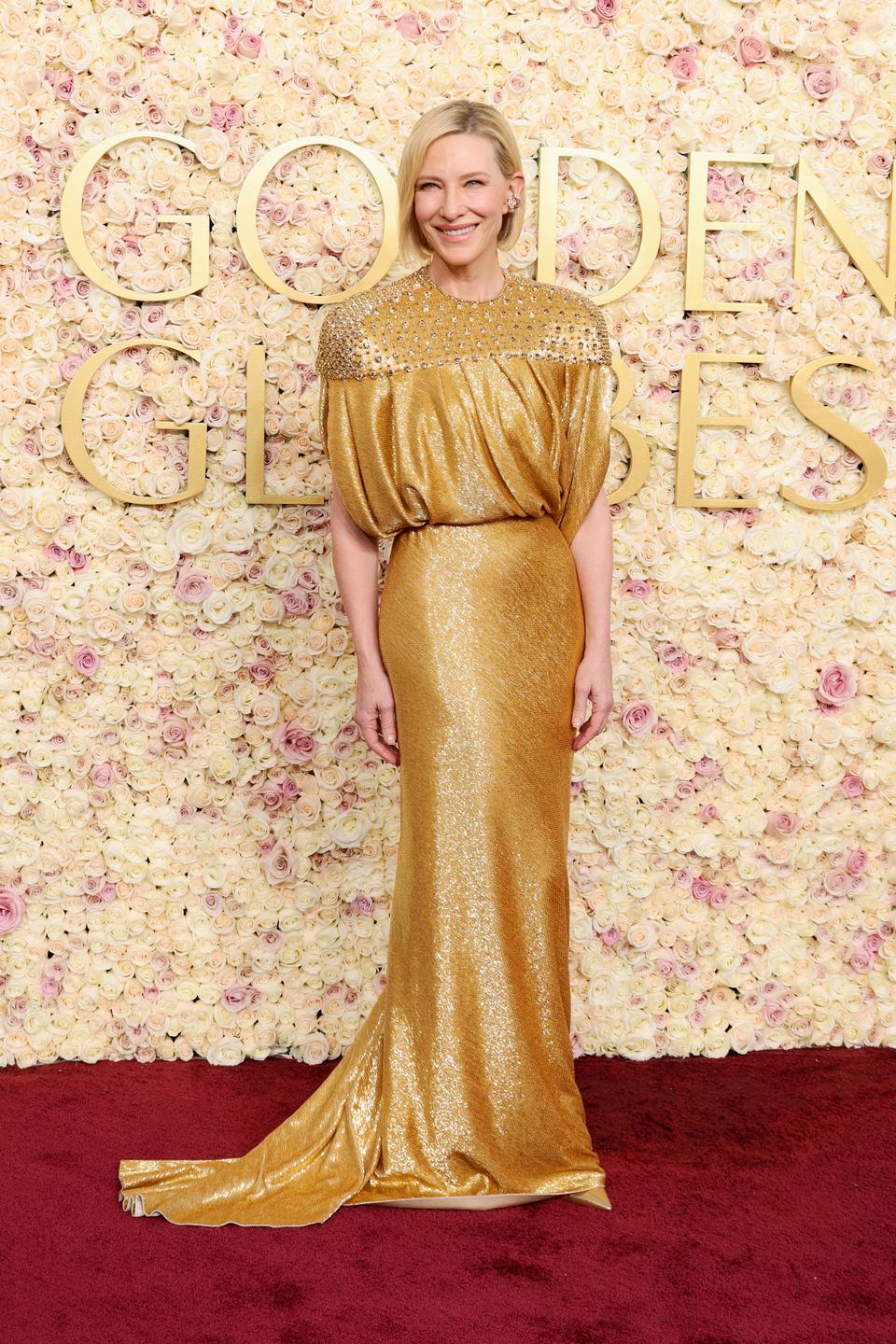 Golden Globes 2025 red carpet: Zendaya, Angelina Jolie, Ariana Grande, Timothée Chalamet lead best dressed 22 1736128884 54 Golden Globes 2025 red carpet Zendaya Angelina Jolie Ariana Grande
