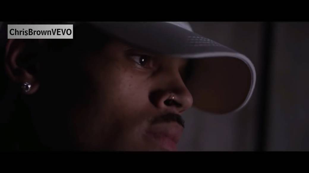 Click to play video: 'Chris Brown talks about how he felt like a ‘monster’ after beating Rihanna in new documentary'