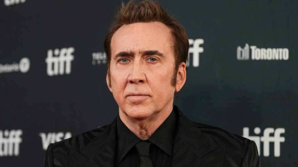 Click to play video: 'Nicolas Cage hits the red carpet at TIFF'