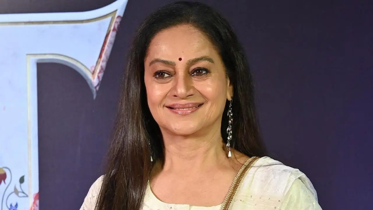 Why Shabana Azmi used to laugh at Zarina Wahab