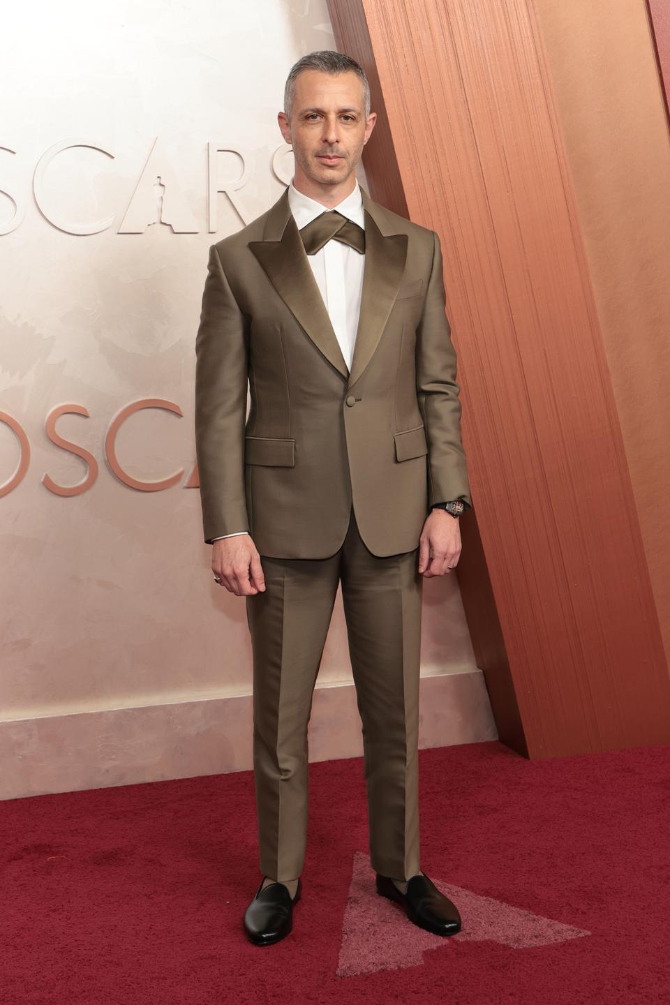 Oscars 2025: Glamorous gowns & stick-thin actors rule the Oscars red carpet — Timothée Chalamet, Ariana Grande, Demi Moore 11 1740975001 713 Oscars 2025 Glamorous gowns stick thin actors rule the Oscars