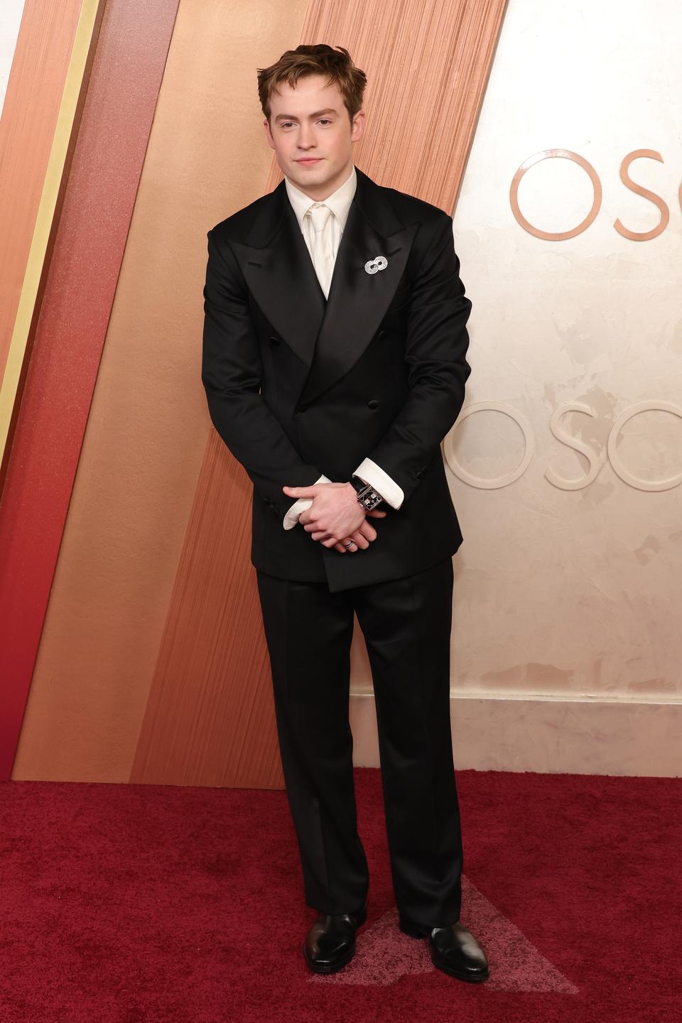Oscars 2025: Glamorous gowns & stick-thin actors rule the Oscars red carpet — Timothée Chalamet, Ariana Grande, Demi Moore 25 1740975001 911 Oscars 2025 Glamorous gowns stick thin actors rule the Oscars