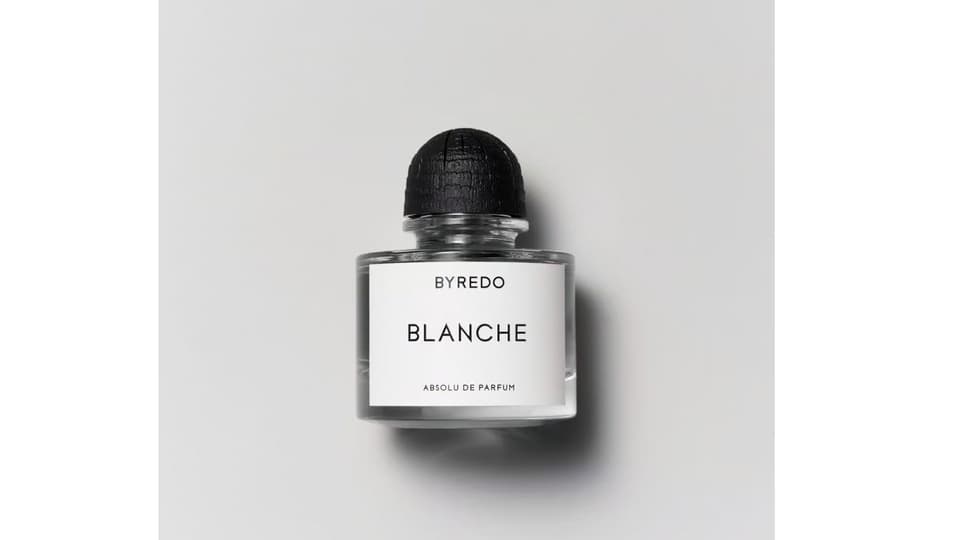 The 9 new spring fragrances our beauty editor can't get enough of 9 1742489551 891 The 9 new spring fragrances our beauty editor cant get