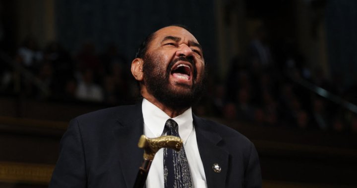 Al Green censured by Congress after disrupting Donald Trump address – National