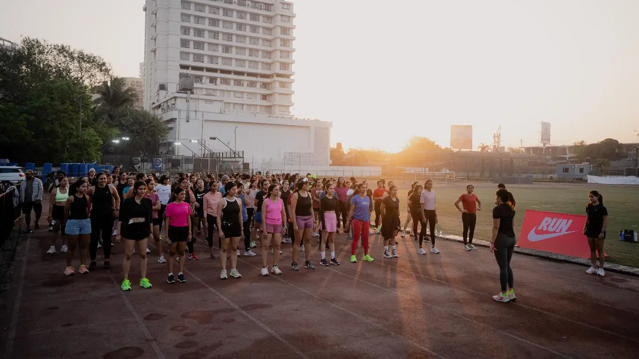 Nike kicks off its first womens night race in Mumbai