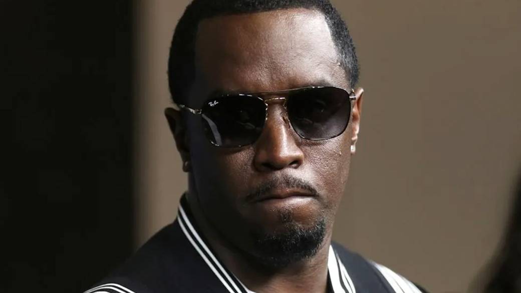 Click to play video: 'Sean ‘Diddy’ Combs breaks silence, apologizes for 2016 security footage of assault'