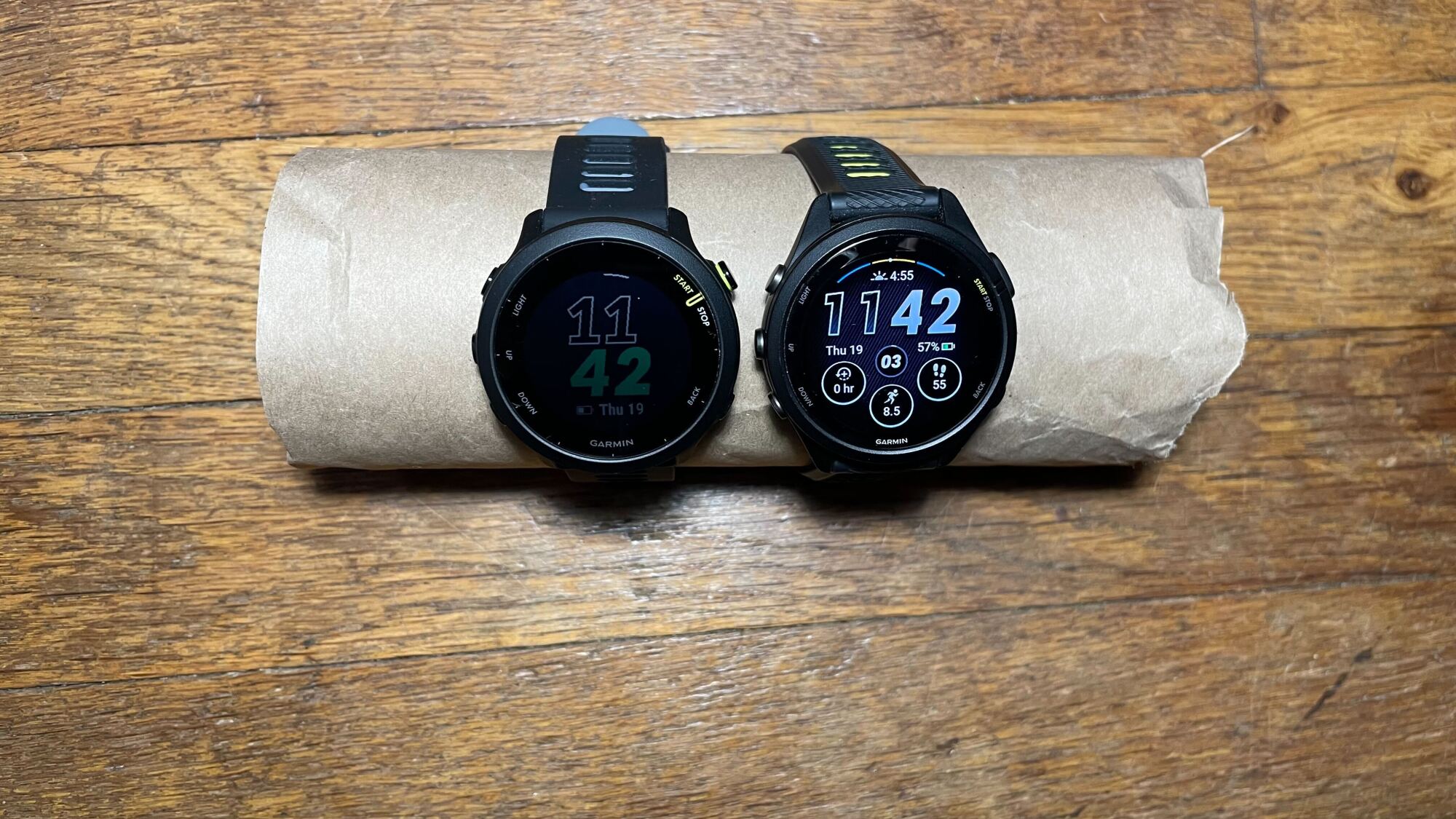 Which Is the Better Watch Display, MIP or AMOLED? 6 Left: Garmin Forerunner 55 (MIP). Right: Garmin Forerunner 265S (AMOLED)