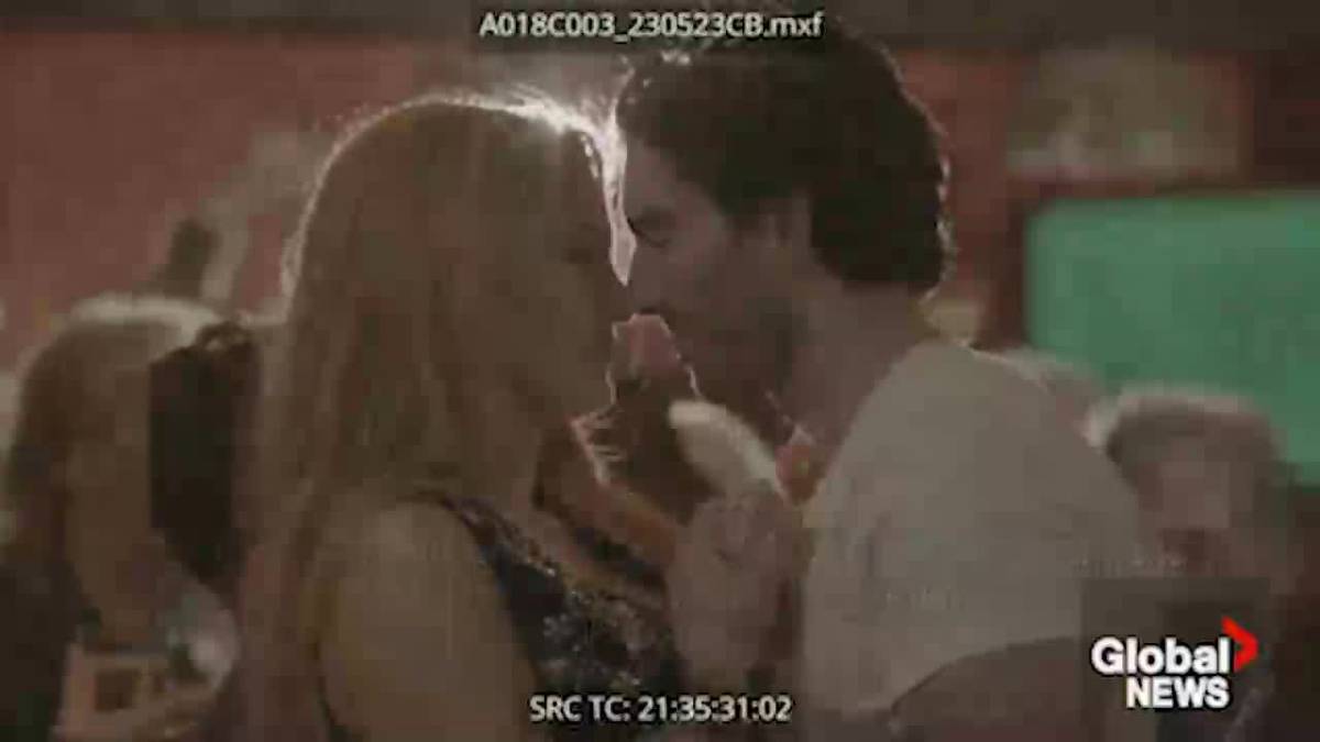 Click to play video: 'Justin Baldoni releases behind-the-scenes footage of him and Blake Lively on ‘It Ends with Us’ set'