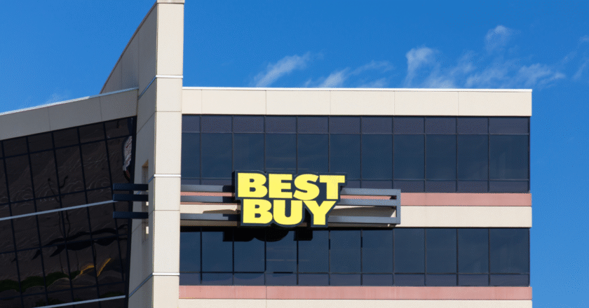 How to Speak With a Real Person at Best Buy Customer Service