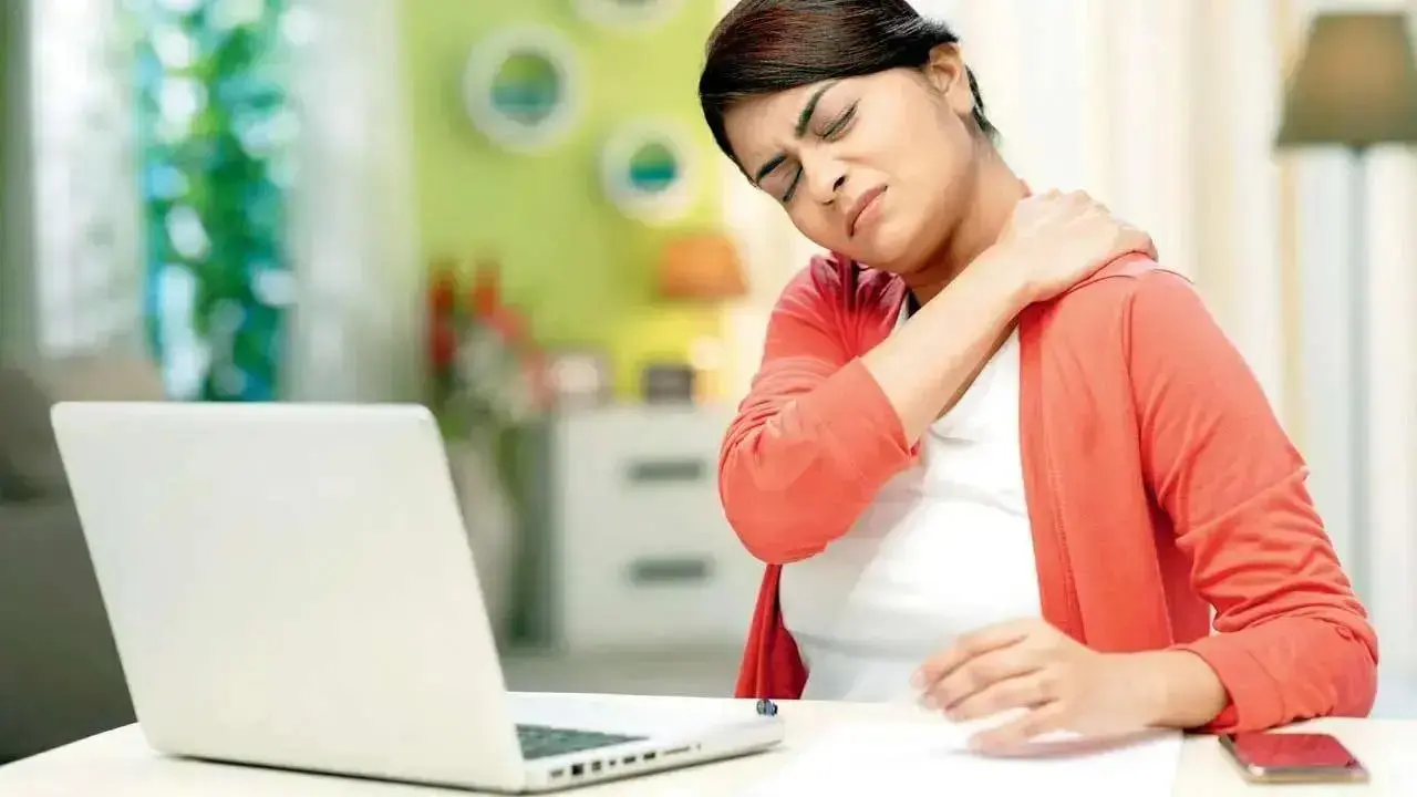 Physical psychological therapies together more helpful against back pain Study