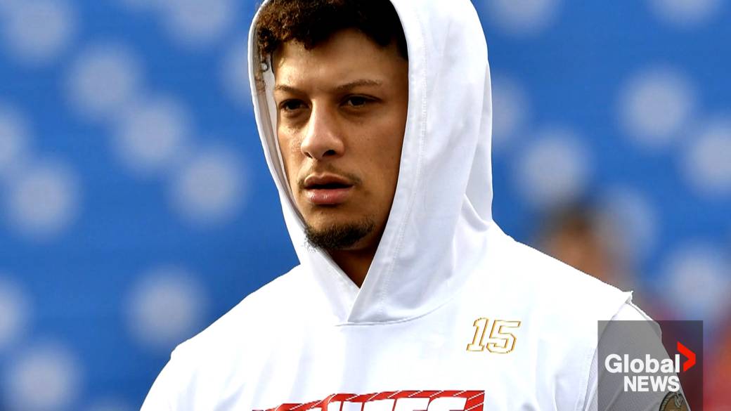 Click to play video: 'NFL issues security alert over possible crime syndicate targeting players’ homes'