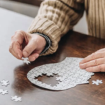 Study lists four clusters of symptoms that may advance to Alzheimer`s disease