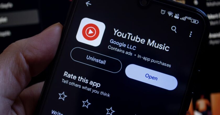 YouTube Music Finally Added a Long-Missing Google Podcasts Feature