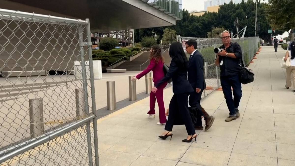 Click to play video: 'Dr. Salvador Plasencia arrives at court to plead guilty in Matthew Perry death case'