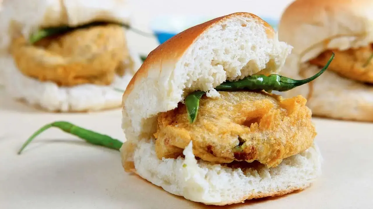 ‘A single vada pav has 250 – 300 calories reveal