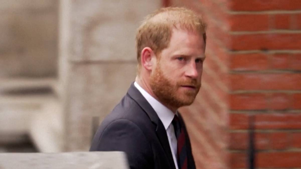 Click to play video: 'Prince Harry loses legal battle with UK government over police protection'