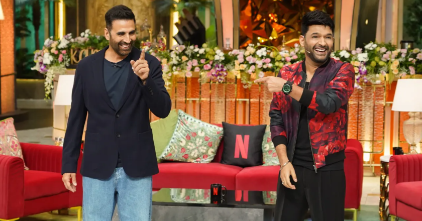 Akshay Kumar takes hilarious dig at Kapil Sharma`s firing at Kaps cafe incident