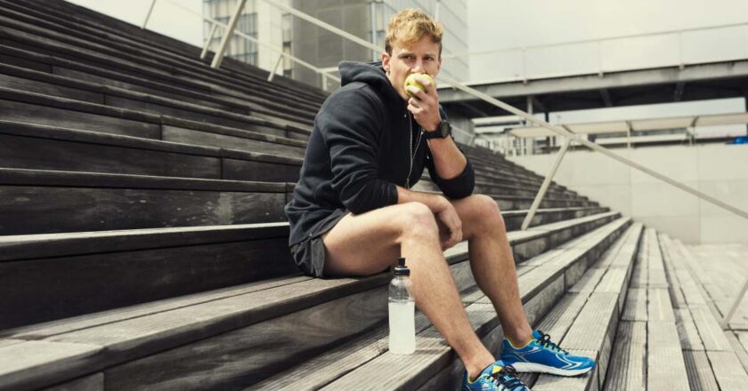Here’s When Timing Your Nutrient Intake Actually Matters