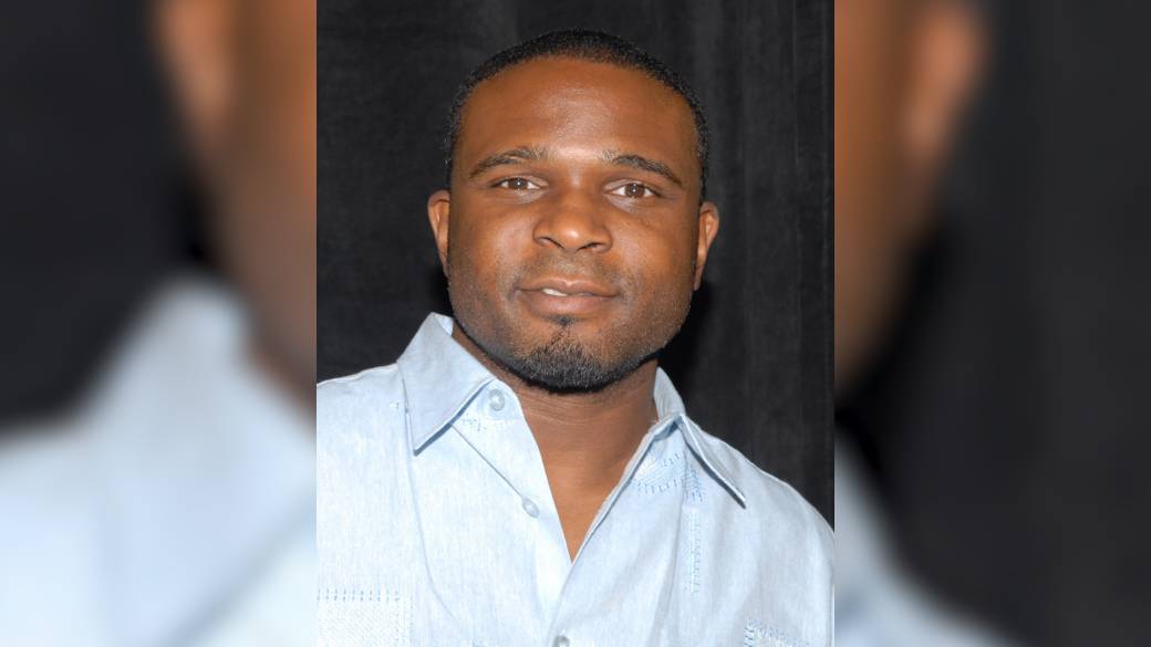 Click to play video: 'Former ‘Family Matters’ star Darius McCrary accused of holding infant daughter over boiling water'
