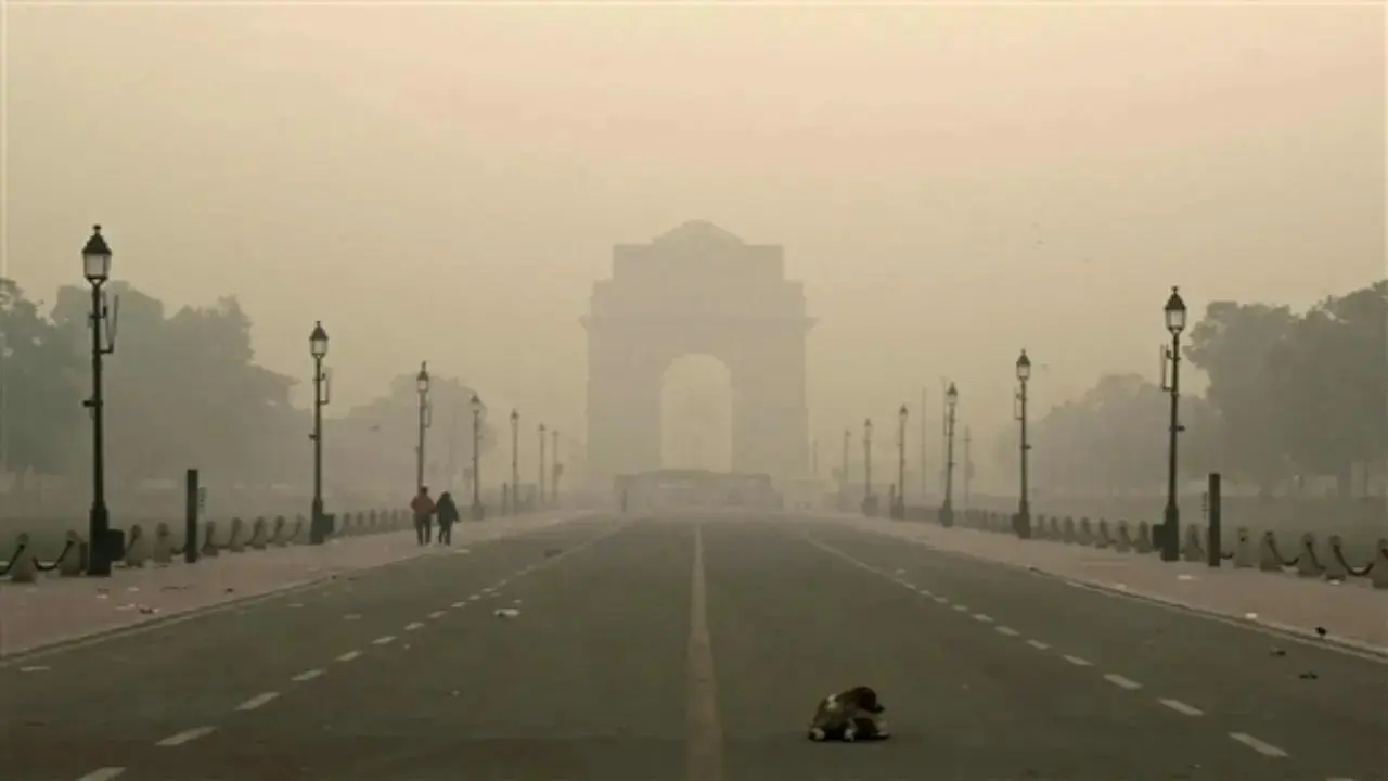 Delhi wakes up to poor air quality pulmonologist warns of
