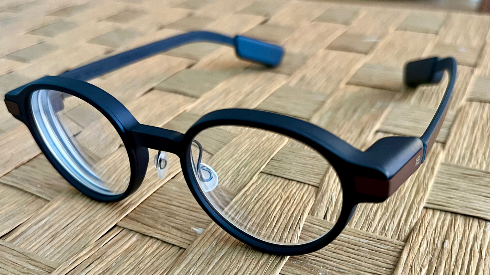 How I Used Smart Glasses to Trick a Bartender Into Giving Me a Free Drink 2 Even Reality G1 glasses