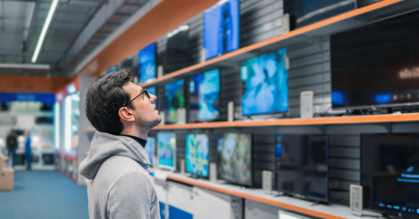 Why Black Friday Is a Bad Day to Impulse Buy Electronics