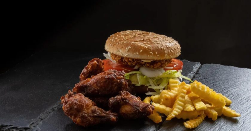 Can regular intake of fast foods lead to illnesses and death?
