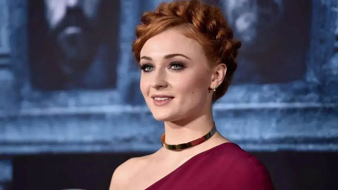 Sophie Turner reveals why she cant watch Game of Thrones