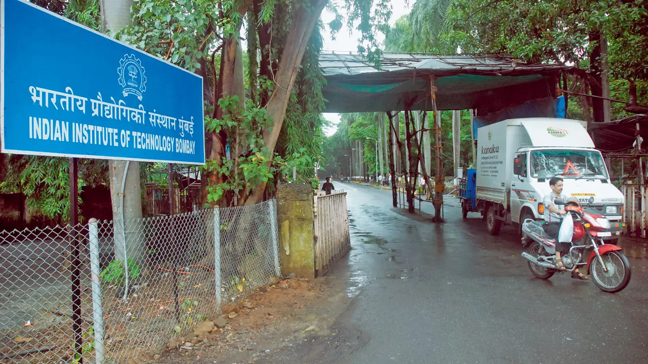 IIT Bombay study links excess mucus to weakening of lungs` defences, higher alle 2 IIT Bombay study links excess mucus to weakening of lungs