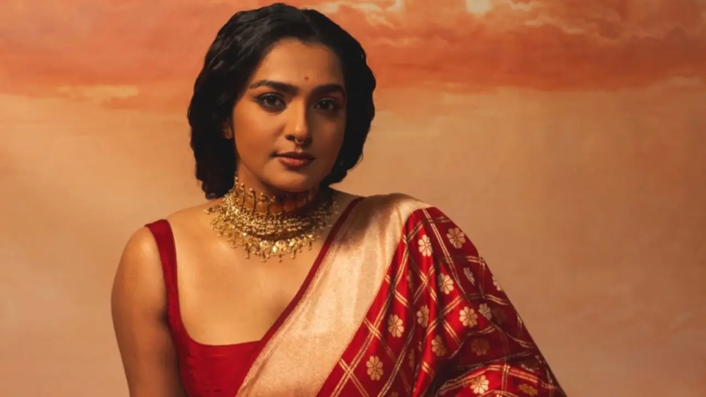 Parvathy Thiruvothu calls working with Hrithik Roshan an `honour`