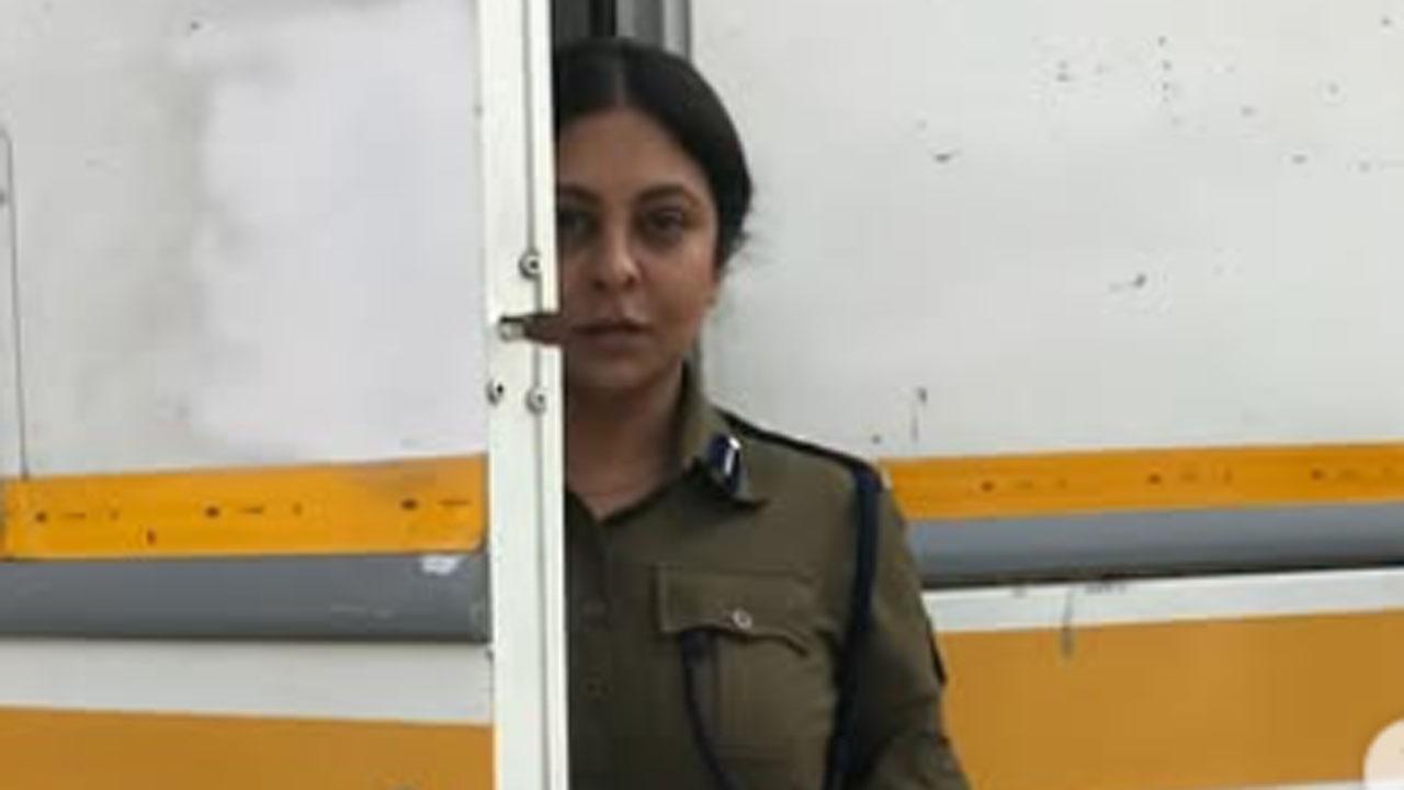 Shefali Shah shares rare Delhi Crime BTS pics as it clocks 7 years 2 Shefali Shah shares rare Delhi Crime BTS pics as it