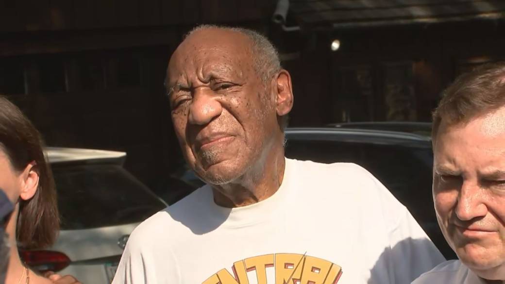Click to play video: 'Bill Cosby released from jail after sex assault conviction overturned'